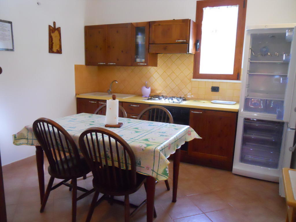 Artistika Golden Apartment Capitana Bilik gambar